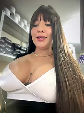 AlanaRouss online show from October 18, 2025, 11:51 pm