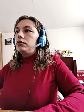 AlanaDesire online show from October 4, 2025, 7:04 pm