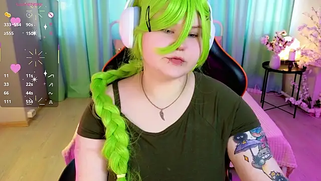 fillisfox  online show from March 20, 2026, 11:22 am