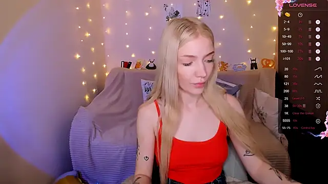 Snapshot of AnyaTaylor_ chatting on September 27, 2025, 2:18 am AnyaTaylor online show from September 27, 2025, 2:18 am