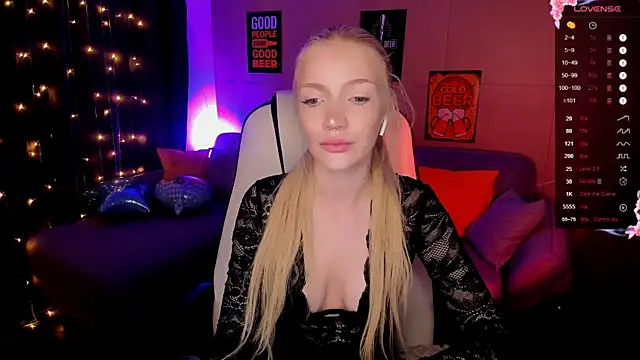 Snapshot of AnyaTaylor_ chatting on September 29, 2025, 1:56 am AnyaTaylor online show from September 29, 2025, 1:56 am