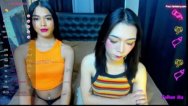 bellamoonlightX online show from April 26, 2026, 8:22 am