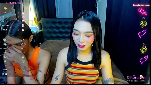 Snapshot of bellamoonlightX chatting on May 19, 2026, 8:54 am bellamoonlightX online show from May 19, 2026, 8:54 am