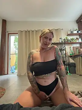 OdetteDelane online show from January 17, 2026, 7:23 am