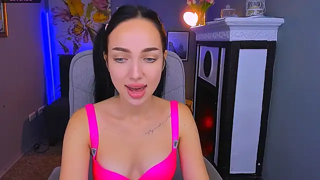 Sofyy Bradd online show from September 11, 2025, 6:35 am