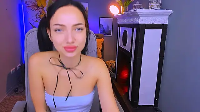 Sofyy Bradd online show from September 12, 2025, 6:02 am