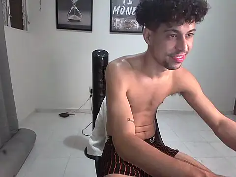 Dollarhot30 online show from January 15, 2026, 5:00 am