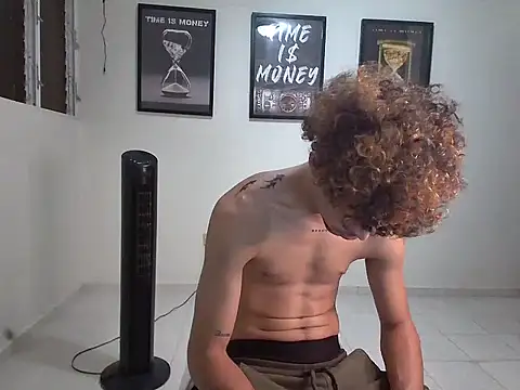 Dollarhot30 online show from February 9, 2026, 11:47 pm