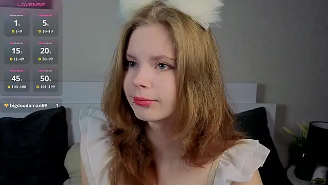 JulietteRain online show from June 27, 2026, 8:04 pm