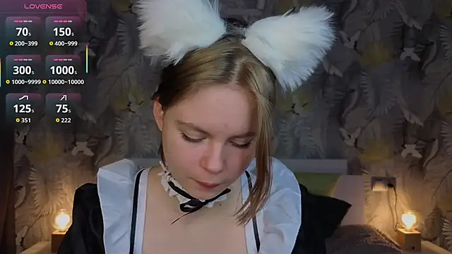 JulietteRain online show from October 27, 2025, 4:41 pm