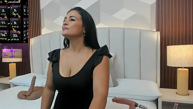 Mommy Naughty online show from May 2, 2026, 11:15 am