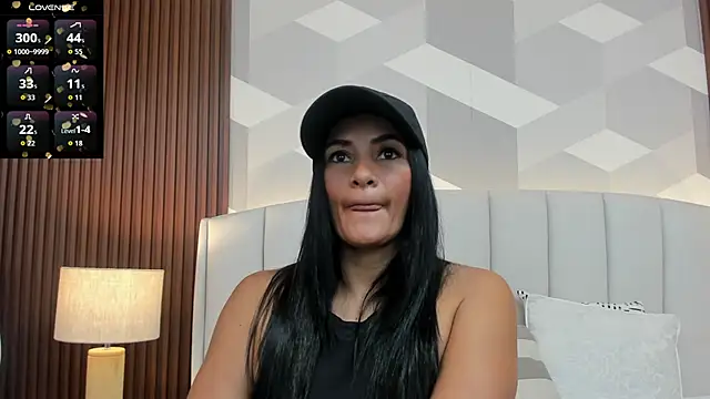 Mommy Naughty online show from May 5, 2026, 11:13 am