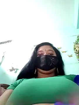 jenyfer709 online show from May 2, 2026, 10:37 pm