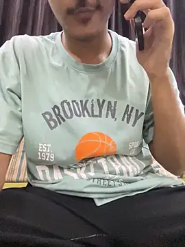 Snapshot of hamstar09 chatting on October 7, 2025, 5:36 pm hamstar09 online show from October 7, 2025, 5:36 pm