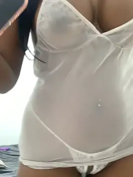 Snapshot of jujugostamt2000 chatting on February 11, 2026, 10:48 am jujugostamt2000 online show from February 11, 2026, 10:48 am