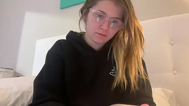 Riley ray69 online show from April 29, 2026, 2:49 am