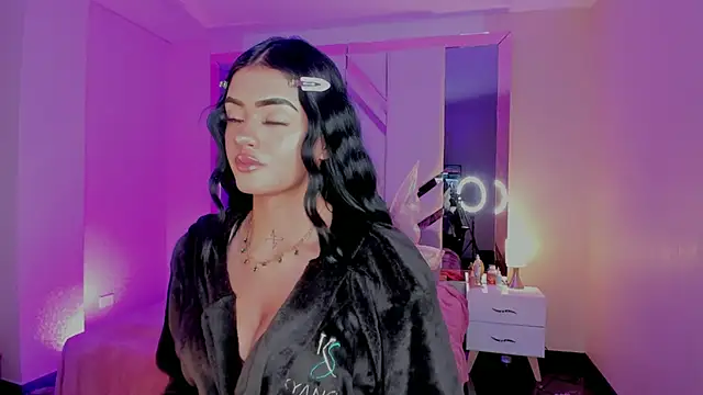 EmmaStonns online show from November 12, 2025, 1:48 pm