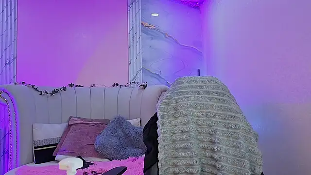Snapshot of EmmaStonns chatting on June 26, 2026, 12:55 pm EmmaStonns online show from June 26, 2026, 12:55 pm