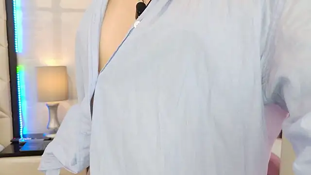 AtheneaCross online show from October 28, 2025, 7:46 pm