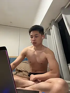 Snapshot of jensenyep chatting on November 14, 2025, 6:44 pm jensenyep online show from November 14, 2025, 6:44 pm