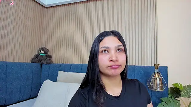 Snapshot of angel_ponce chatting on November 21, 2025, 7:13 pm angel ponce online show from November 21, 2025, 7:13 pm