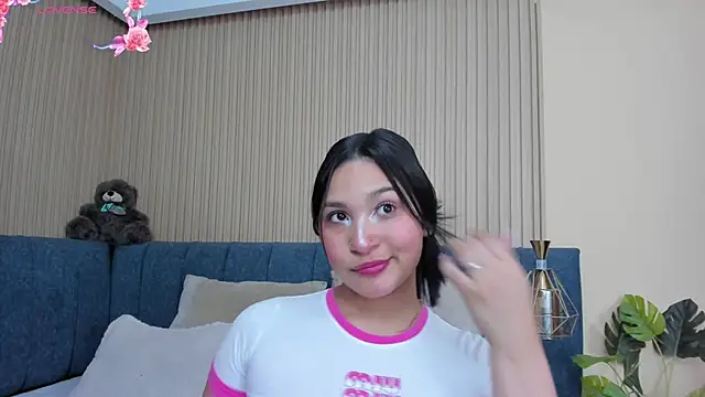 Snapshot of angel_ponce chatting on October 11, 2025, 7:15 pm angel ponce online show from October 11, 2025, 7:15 pm