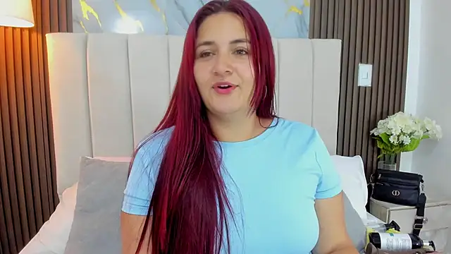 Snapshot of Victoria_Guzman chatting on July 8, 2026, 3:13 pm Victoria Guzman online show from July 8, 2026, 3:13 pm