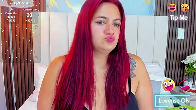 Snapshot of Victoria_Guzman chatting on August 5, 2026, 2:11 pm Victoria Guzman online show from August 5, 2026, 2:11 pm