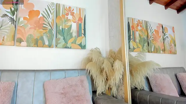 Snapshot of Celeste-Evanns chatting on November 28, 2025, 4:29 pm Celeste-Evanns online show from November 28, 2025, 4:29 pm