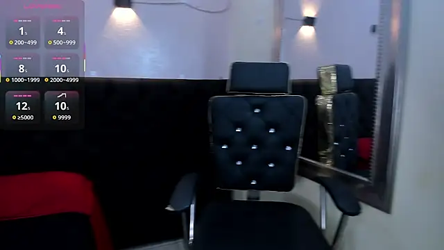 Snapshot of tiiny_emilly chatting on October 14, 2025, 8:42 pm tiiny emilly online show from October 14, 2025, 8:42 pm