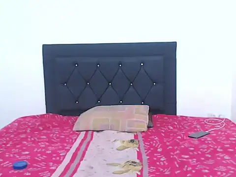 natashat lorent online show from October 31, 2025, 2:02 pm