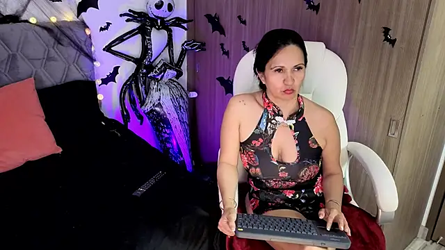 Snapshot of Ternura_Prohibida chatting on October 18, 2025, 9:17 pm Ternura Prohibida online show from October 18, 2025, 9:17 pm