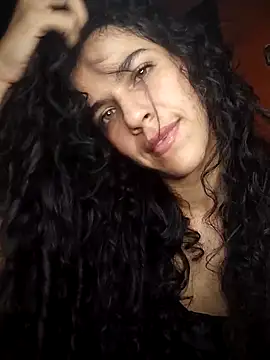 Snapshot of lucerocutte chatting on May 9, 2026, 2:37 am lucerocutte online show from May 9, 2026, 2:37 am