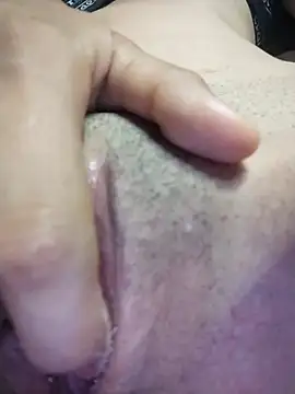 lucerocutte online show from March 1, 2026, 8:25 am