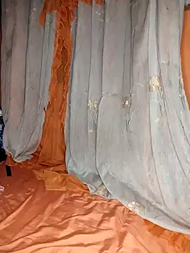 lucerocutte online show from March 24, 2026, 4:01 am