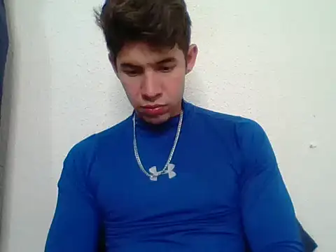 Maxtaylor18 online show from October 16, 2025, 4:21 am