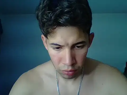 Maxtaylor18 online show from January 18, 2026, 11:52 pm