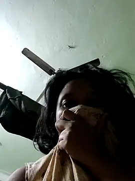 Snapshot of pujaroy363534 chatting on November 24, 2025, 12:49 pm pujaroy363534 online show from November 24, 2025, 12:49 pm