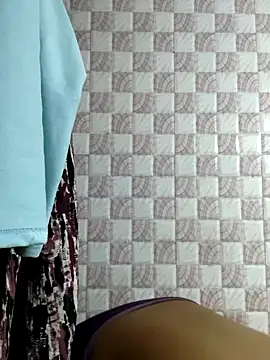 Snapshot of pujaroy363534 chatting on December 5, 2025, 6:39 pm pujaroy363534 online show from December 5, 2025, 6:39 pm