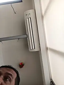 Snapshot of VJ17 chatting on November 5, 2025, 5:10 am VJ17 online show from November 5, 2025, 5:10 am