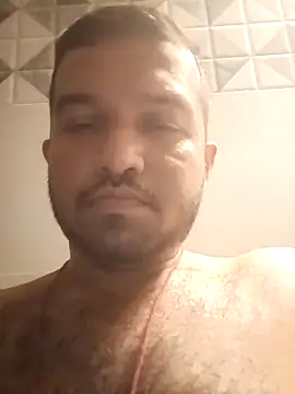 Snapshot of VJ17 chatting on November 2, 2025, 8:14 pm VJ17 online show from November 2, 2025, 8:14 pm