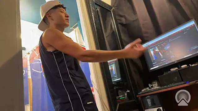 feeelipe2007 online show from April 13, 2026, 12:58 am