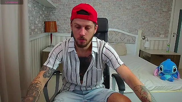 JonahShaw online show from July 26, 2026, 4:41 am