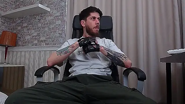 Snapshot of JonahShaw chatting on March 17, 2026, 5:10 am JonahShaw online show from March 17, 2026, 5:10 am