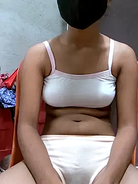 Snapshot of Tara2007 chatting on November 3, 2025, 5:01 am Tara2007 online show from November 3, 2025, 5:01 am