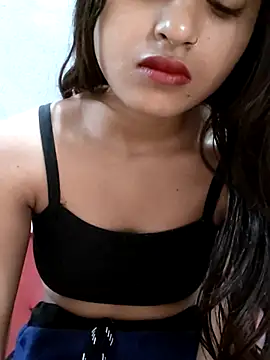 Snapshot of Tara2007 chatting on November 25, 2025, 8:14 am Tara2007 online show from November 25, 2025, 8:14 am