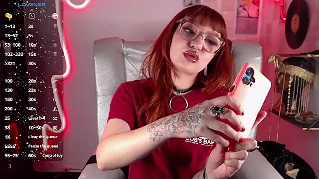 FabulousVenus online show from September 14, 2025, 4:07 pm