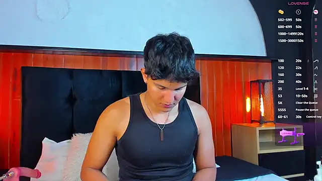 Leo Savage  online show from May 4, 2026, 4:38 am