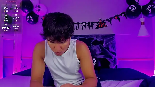 Leo Savage  online show from October 14, 2025, 4:13 am