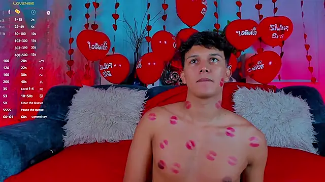 Leo Savage  online show from February 15, 2026, 4:13 am